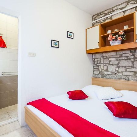Guest House Mara Vela Luka Exterior photo