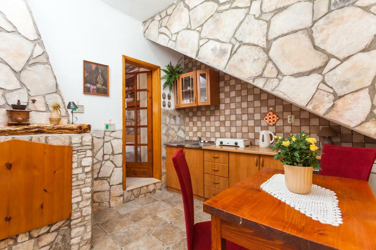 Guest House Mara Vela Luka Exterior photo