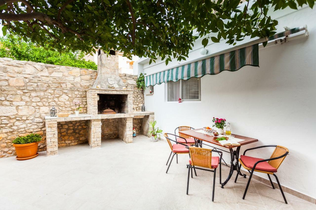 Guest House Mara Vela Luka Exterior photo