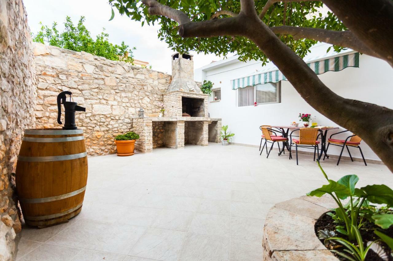 Guest House Mara Vela Luka Exterior photo